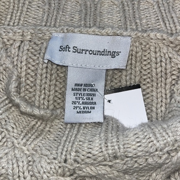 Soft Surroundings sweater super soft size medium excellent condition - Picture 5 of 6